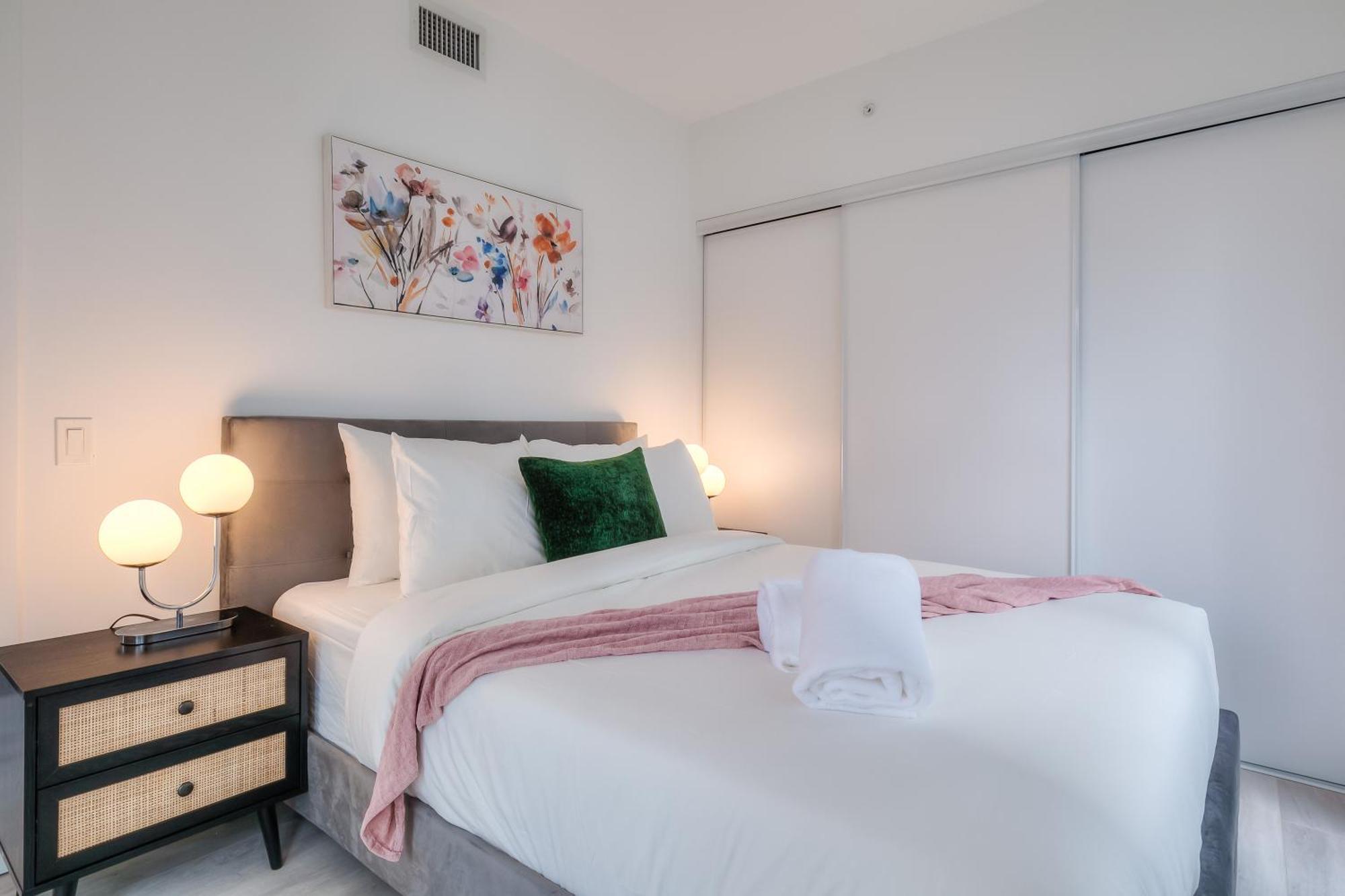 Panorama Suites Downtown Toronto Exterior foto